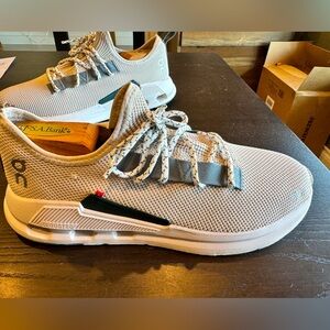 ON Cloudeasy running shoes.